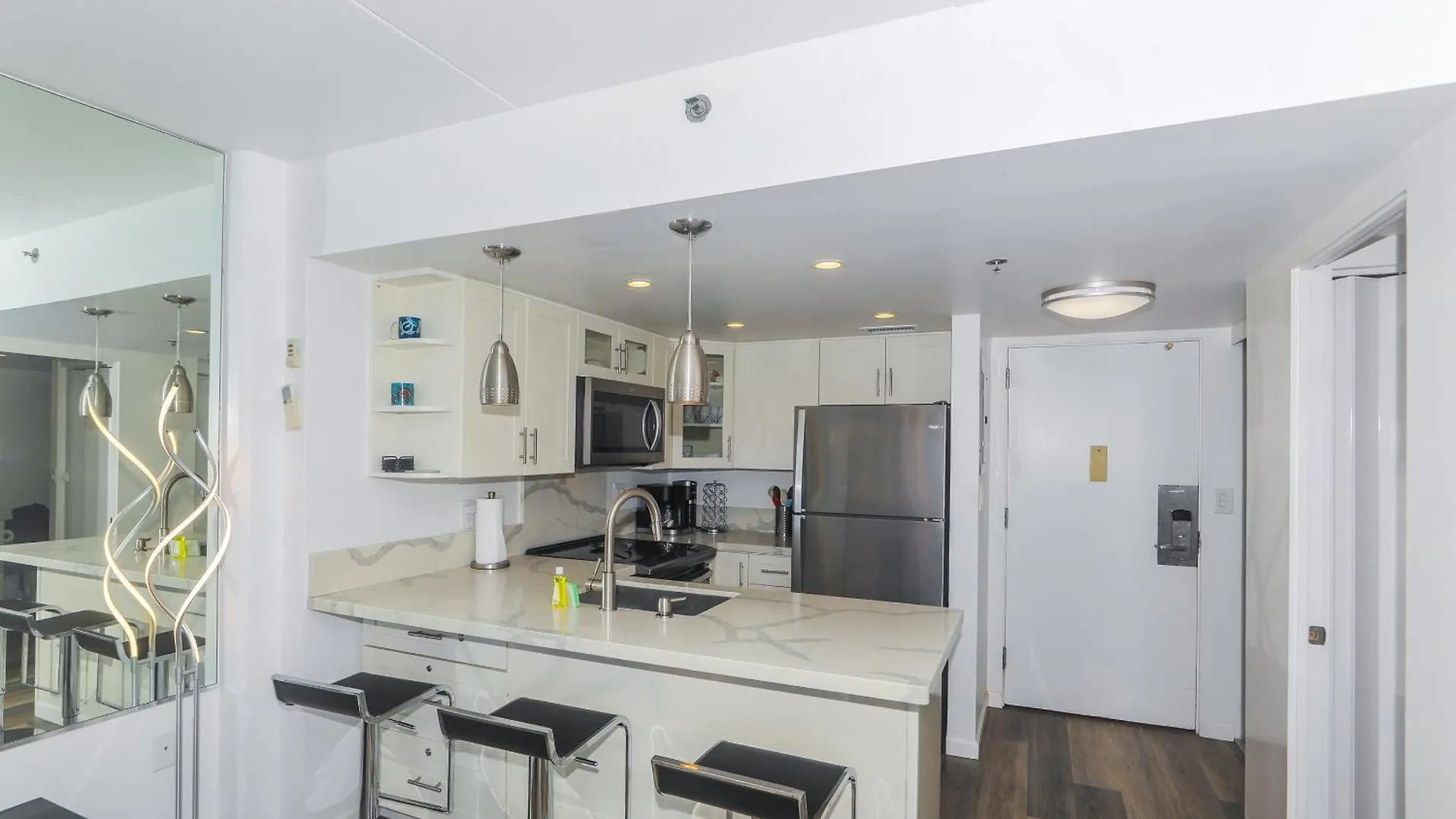 Ilikai Tower 1033 Yacht Harbor View 1Br Apartment Honolulu United States